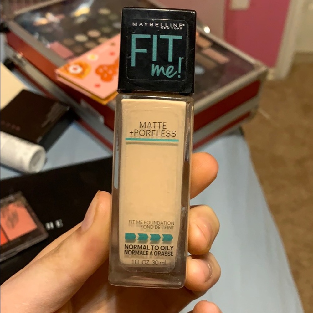 Maybelline fit me foundation